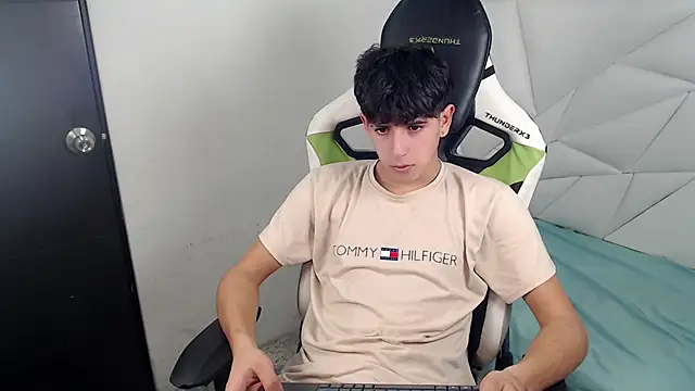 Cash G  online show from November 2025 08:09:02 PM