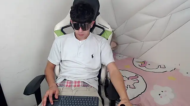 Cash G  online show from November 2025 08:31:02 PM