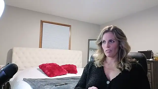 Snapshot of Koralynn_777 chatting on January 2026 03:43:02 AM Koralynn 777 online show from January 2026 03:43:02 AM