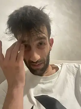 Dondeloquieras4 online show from April 2026 01:45:01 AM