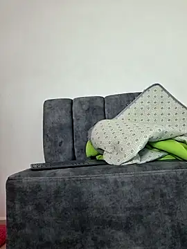 Mia fox29 online show from November 2025 11:58:01 AM