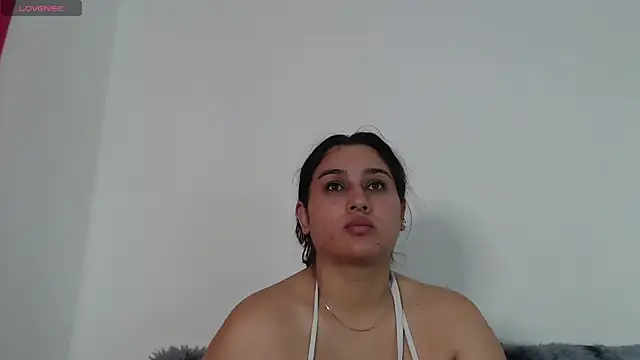 Mia fox29 online show from November 2025 11:36:02 AM