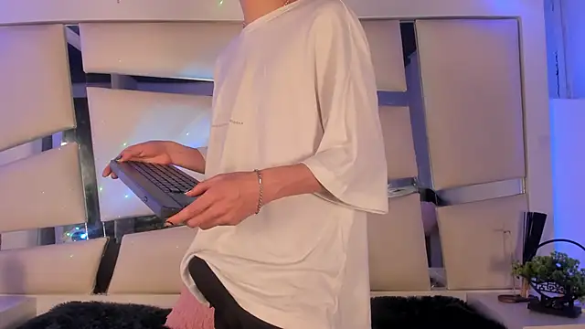 Genesis ask online show from November 2025 05:08:01 AM