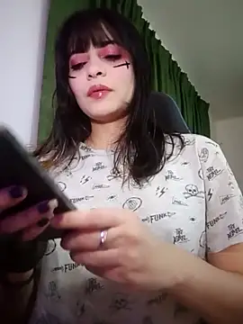 Annagoth  online show from November 2025 05:28:02 AM