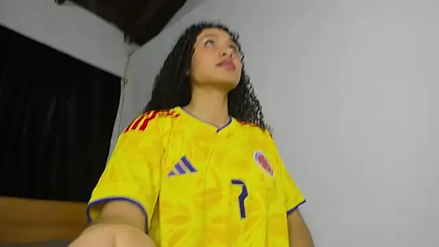 Snapshot of Keniia_rizz chatting on November 2025 10:36:02 PM Keniia rizz online show from November 2025 10:36:02 PM