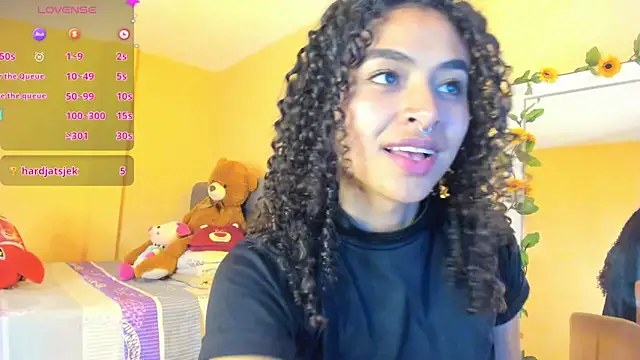 Snapshot of Keniia_rizz chatting on June 2026 07:14:01 PM Keniia rizz online show from June 2026 07:14:01 PM