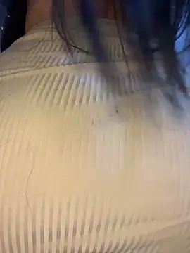 Im Saraaaa online show from November 2025 04:23:01 AM