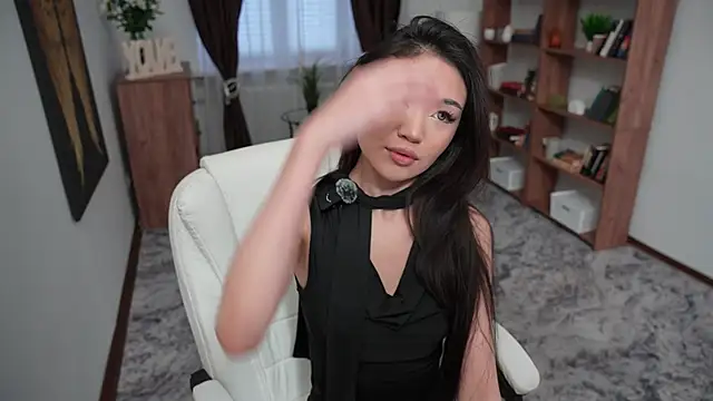 OnieClose online show from December 2025 07:51:01 AM