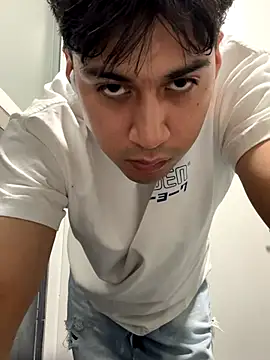 johnnysanv69 online show from October 2025 06:58:02 AM