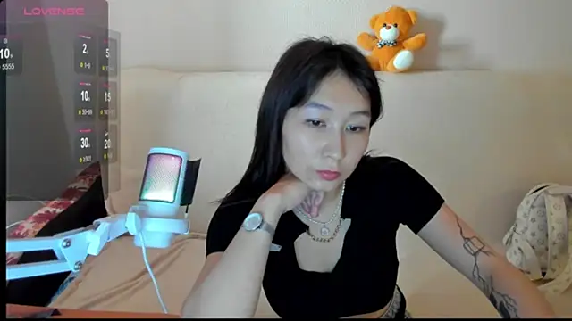 Snapshot of SaraXxray chatting on October 2025 02:43:02 AM SaraXxray online show from October 2025 02:43:02 AM