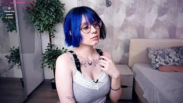 Snapshot of KellePourier chatting on December 2025 06:42:02 PM KellePourier online show from December 2025 06:42:02 PM