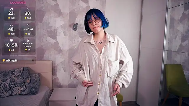 Snapshot of KellePourier chatting on November 2025 06:13:02 PM KellePourier online show from November 2025 06:13:02 PM