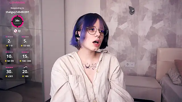 Snapshot of KellePourier chatting on November 2025 06:30:01 PM KellePourier online show from November 2025 06:30:01 PM