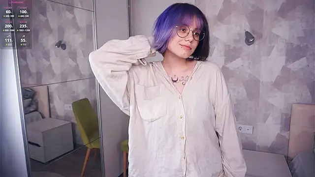 Snapshot of KellePourier chatting on November 2025 07:28:02 PM KellePourier online show from November 2025 07:28:02 PM