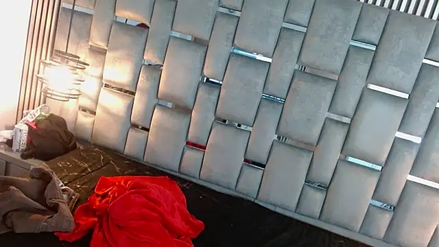 Snapshot of Memi_xxx chatting on November 2025 02:48:02 AM Memi xxx online show from November 2025 02:48:02 AM