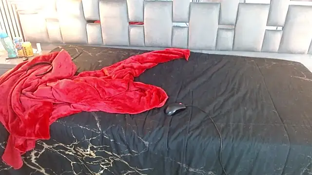 Snapshot of Memi_xxx chatting on November 2025 02:59:02 AM Memi xxx online show from November 2025 02:59:02 AM