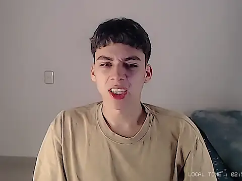 Snapshot of Sett_01 chatting on October 2025 07:58:02 PM Sett 01 online show from October 2025 07:58:02 PM