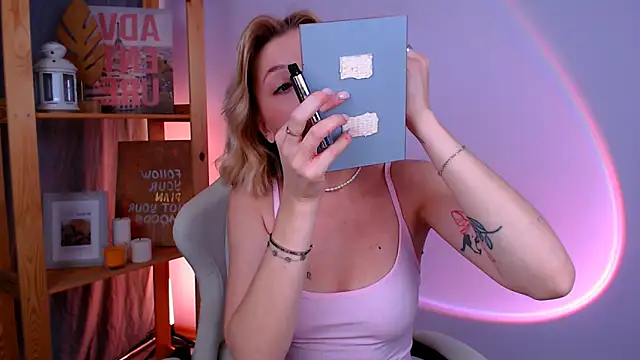 BallerinaCappuchino online show from November 2025 03:32:01 AM