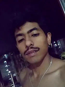 Snapshot of SkinniYamo chatting on April 2026 04:52:02 AM SkinniYamo online show from April 2026 04:52:02 AM