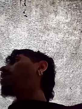 SkinniYamo online show from March 2026 03:24:02 PM