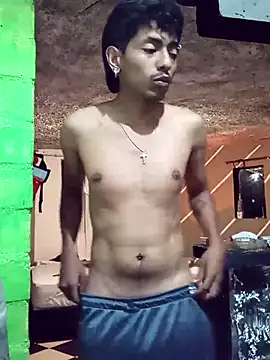 SkinniYamo online show from March 2026 05:09:01 AM