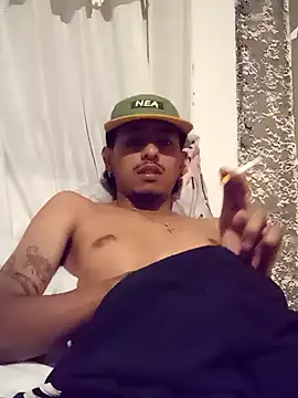 SkinniYamo online show from March 2026 03:42:02 AM