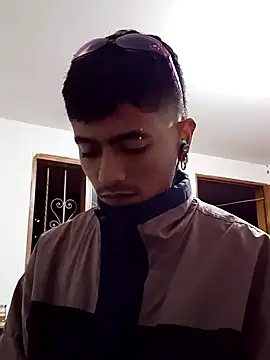 Snapshot of SkinniYamo chatting on February 2026 12:55:02 AM SkinniYamo online show from February 2026 12:55:02 AM