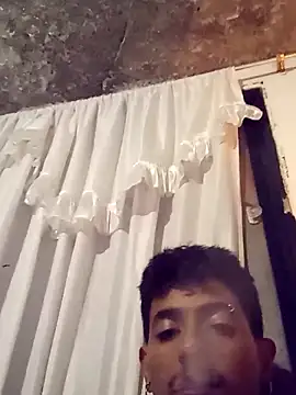 SkinniYamo online show from March 2026 05:15:01 AM