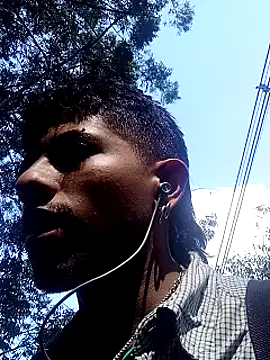 SkinniYamo online show from March 2026 07:17:01 PM