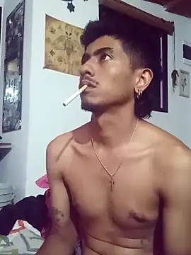 SkinniYamo online show from March 2026 11:59:01 PM