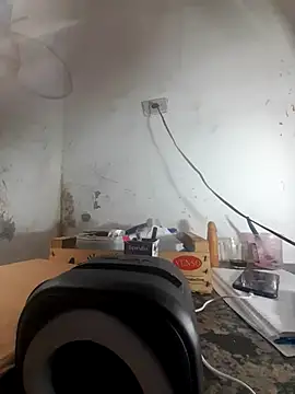 Snapshot of safirahot69 chatting on November 2025 05:24:01 PM safirahot69 online show from November 2025 05:24:01 PM