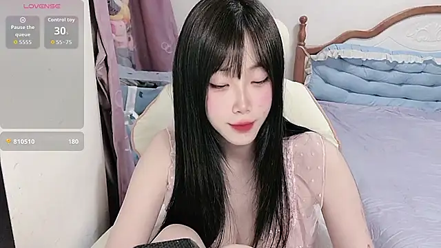 Vivian-88 online show from May 2026 03:43:01 AM