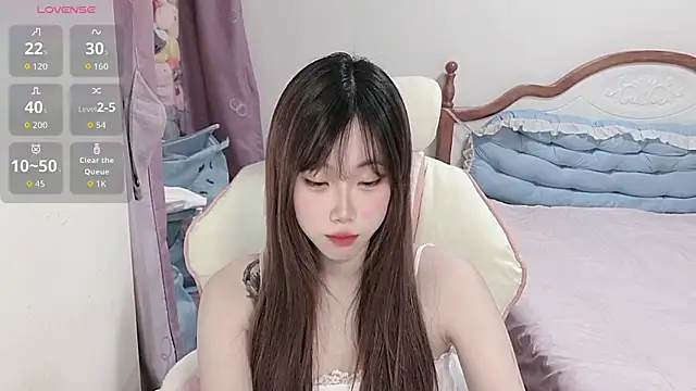 Vivian-88 online show from April 2026 06:37:02 AM