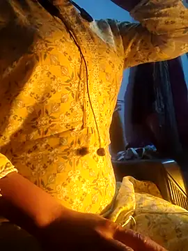 Hot-Rubyy online show from February 2026 05:35:02 PM