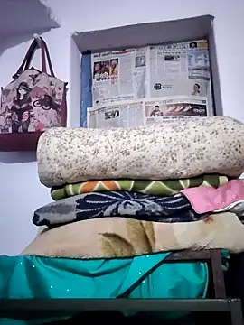 Hot-Rubyy online show from February 2026 09:00:02 AM