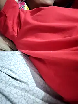 Hot-Rubyy online show from February 2026 04:39:01 PM