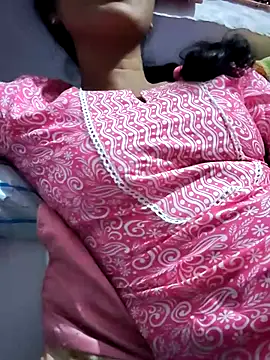 Hot-Rubyy online show from March 2026 06:21:01 PM