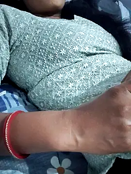 Hot-Rubyy online show from March 2026 04:34:02 PM