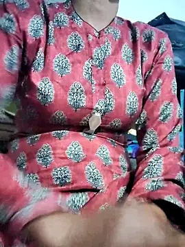 Hot-Rubyy online show from February 2026 10:16:02 AM