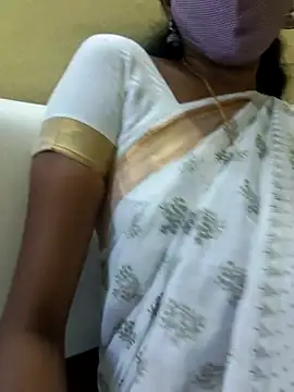 Snapshot of smileys46 chatting on November 2025 09:57:02 AM smileys46 online show from November 2025 09:57:02 AM