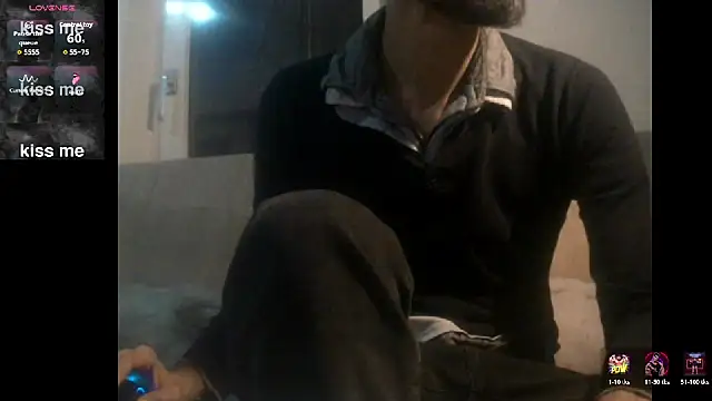 Snapshot of Ash59055 chatting on February 2026 06:51:02 PM Ash59055 online show from February 2026 06:51:02 PM