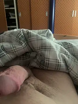 Stefan8254 online show from April 2026 06:38:02 AM