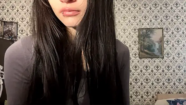 Snapshot of SofiaDreams09 chatting on December 2025 06:57:02 AM SofiaDreams09 online show from December 2025 06:57:02 AM