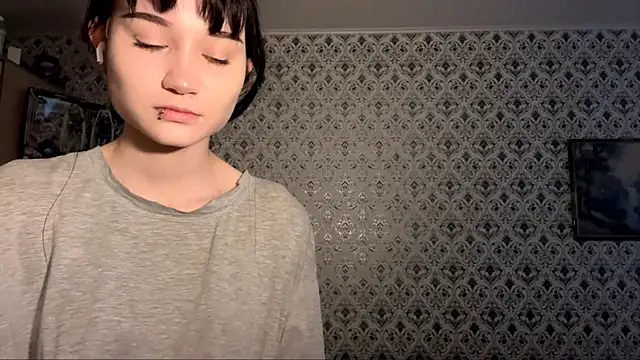 Snapshot of SofiaDreams09 chatting on November 2025 06:06:02 AM SofiaDreams09 online show from November 2025 06:06:02 AM