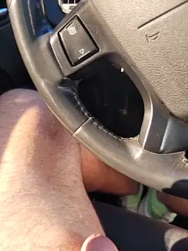 Tincho1051 online show from February 2026 01:00:01 PM