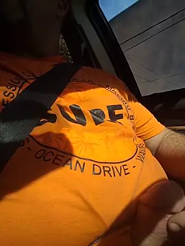 Tincho1051 online show from March 2026 01:14:02 PM