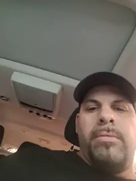 Tincho1051 online show from November 2025 05:24:01 PM