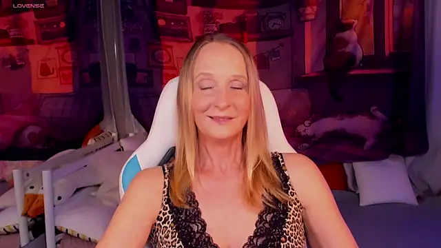 ScarlettPalmer online show from July 2026 10:11:02 AM