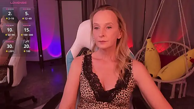 ScarlettPalmer online show from November 2025 10:07:01 AM