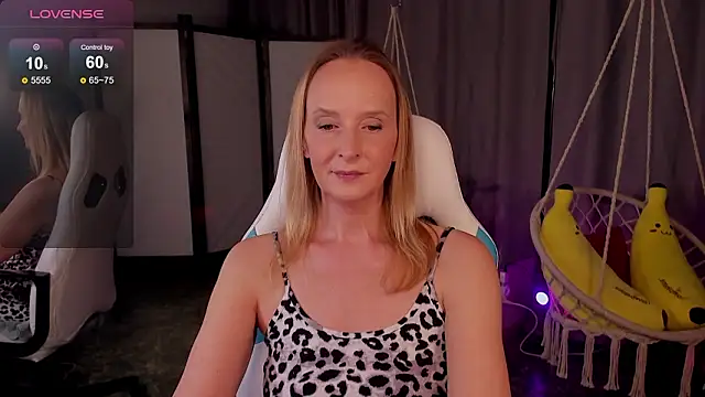 ScarlettPalmer online show from February 2026 10:26:01 AM